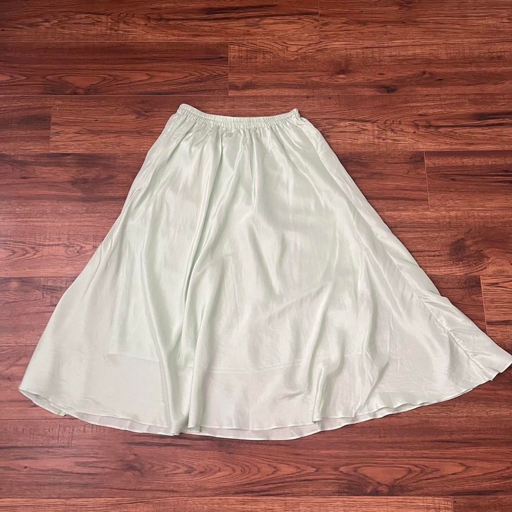 Vince Silk Midi Skirt Pastel Mint Green Women XS Minimalist Quiet Luxury Classic